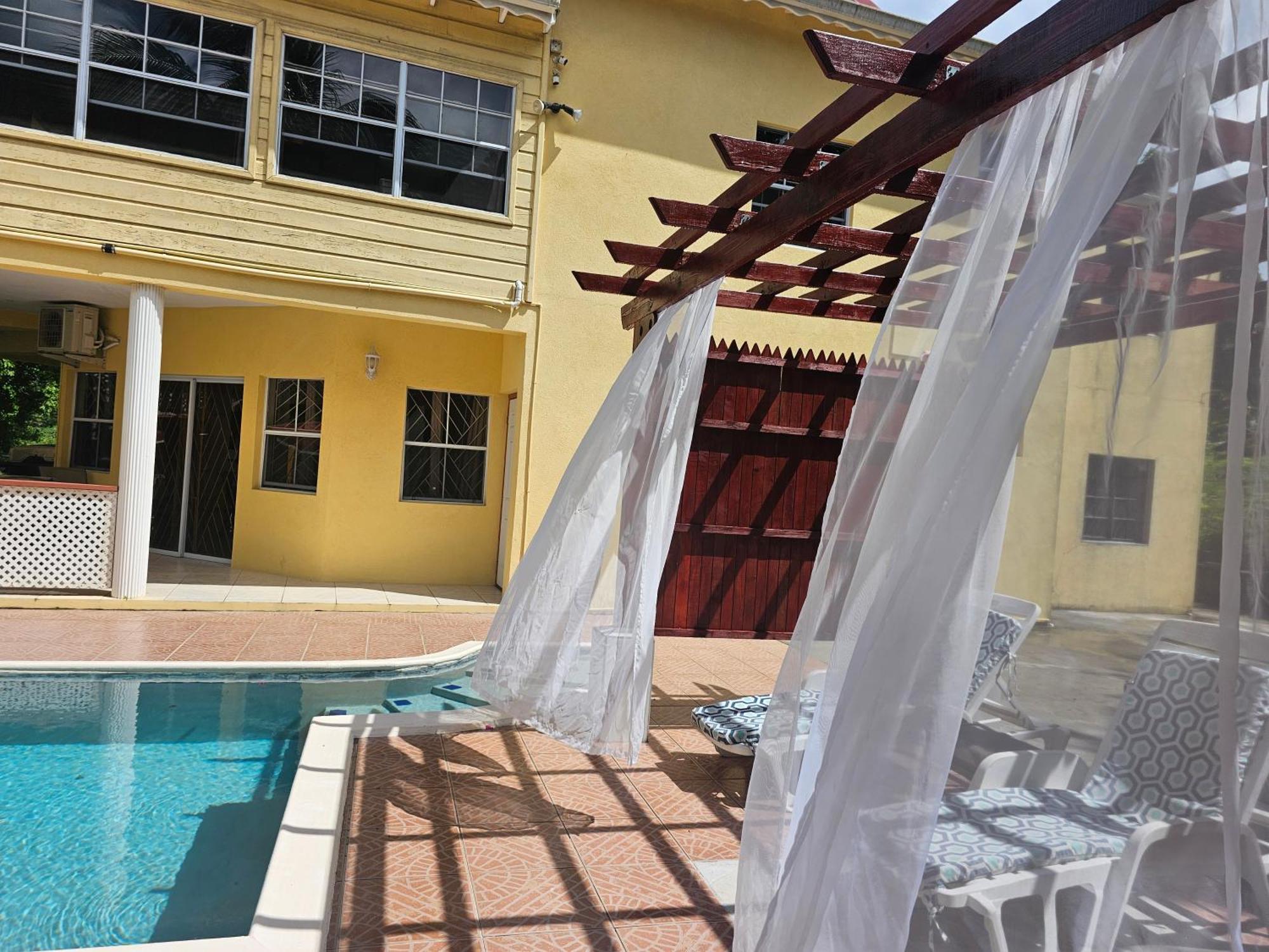 Royal Escape - 1 Hotel Anse La Raye Exterior photo